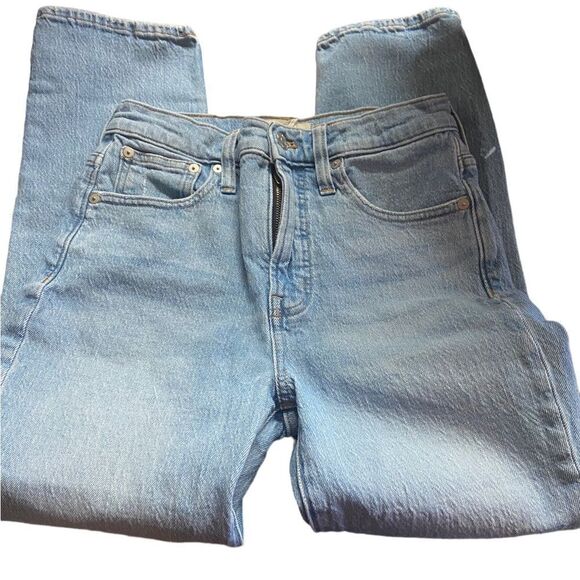 Madewell Denim - Madewell the perfect vintage Jean size 25 P color is chesthunt wash like new